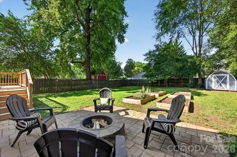 1204 Meadow Lane Charlotte NC 28205