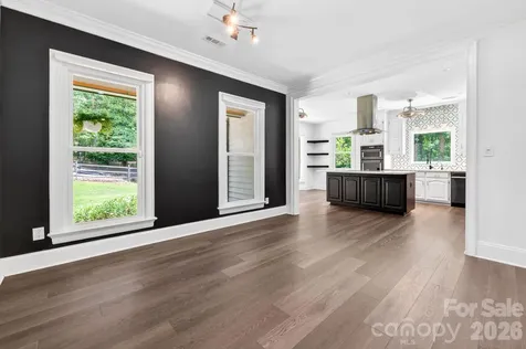 9131 N Pine Hill Lane Charlotte NC 28215