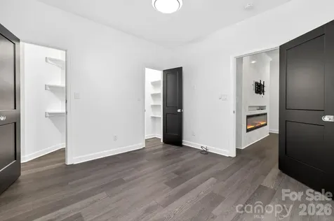 9131 N Pine Hill Lane Charlotte NC 28215