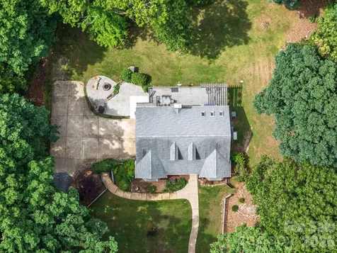 9131 N Pine Hill Lane Charlotte NC 28215