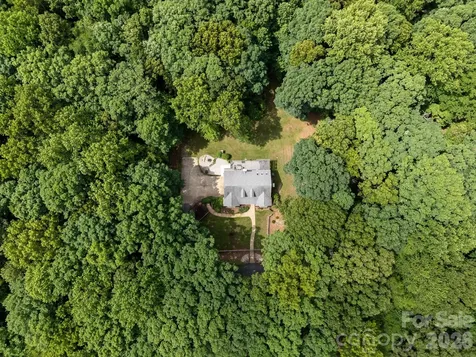 9131 N Pine Hill Lane Charlotte NC 28215