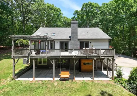 9131 N Pine Hill Lane Charlotte NC 28215