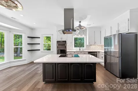 9131 N Pine Hill Lane Charlotte NC 28215