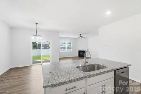 1843 Vanderlyn Street Monroe NC 28112
