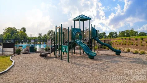 1843 Vanderlyn Street Monroe NC 28112