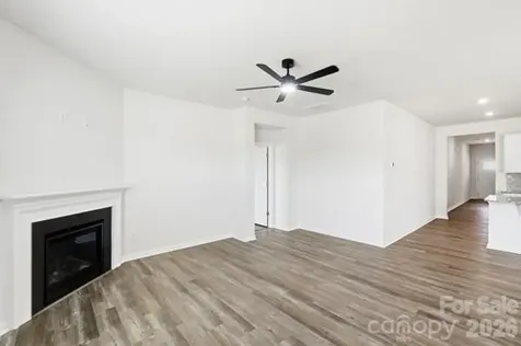 1843 Vanderlyn Street Monroe NC 28112