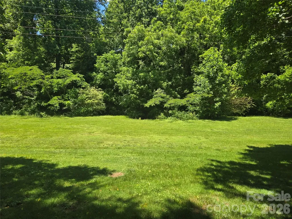 156 S Caldwell Avenue Newton NC 28658