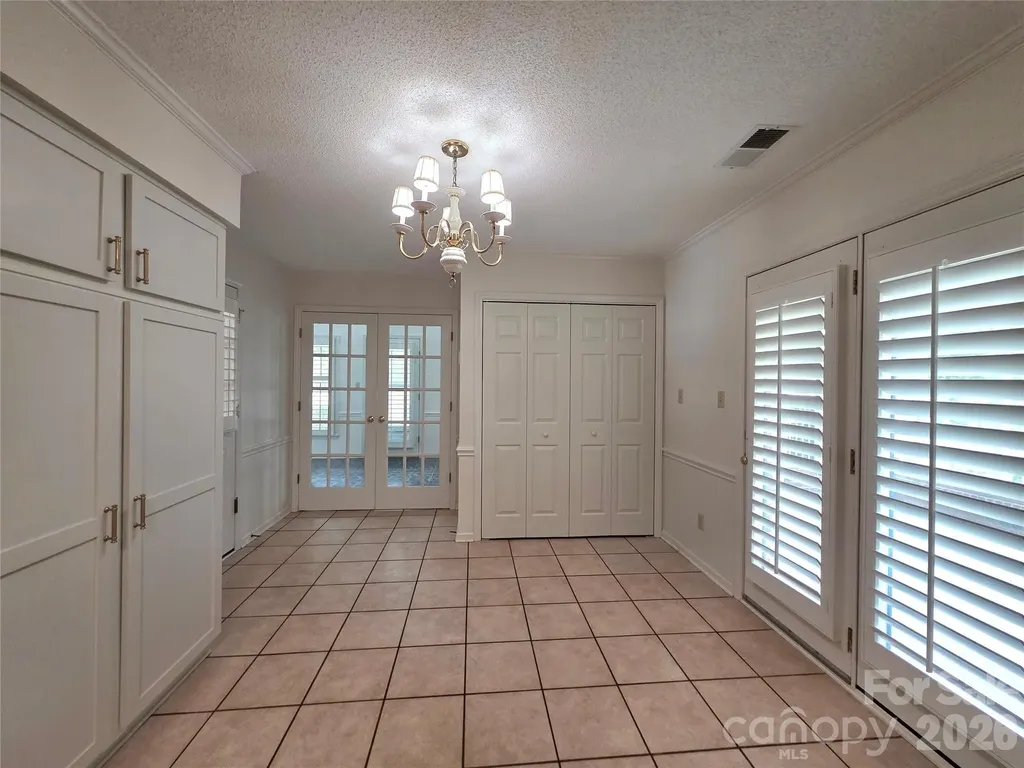 687 Carlton Drive Gastonia NC 28054