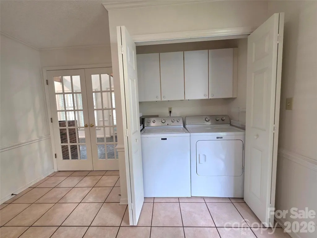 687 A Carlton Drive Gastonia NC 28054