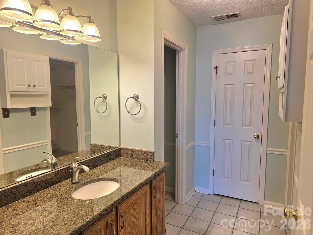 687 Carlton Drive Gastonia NC 28054