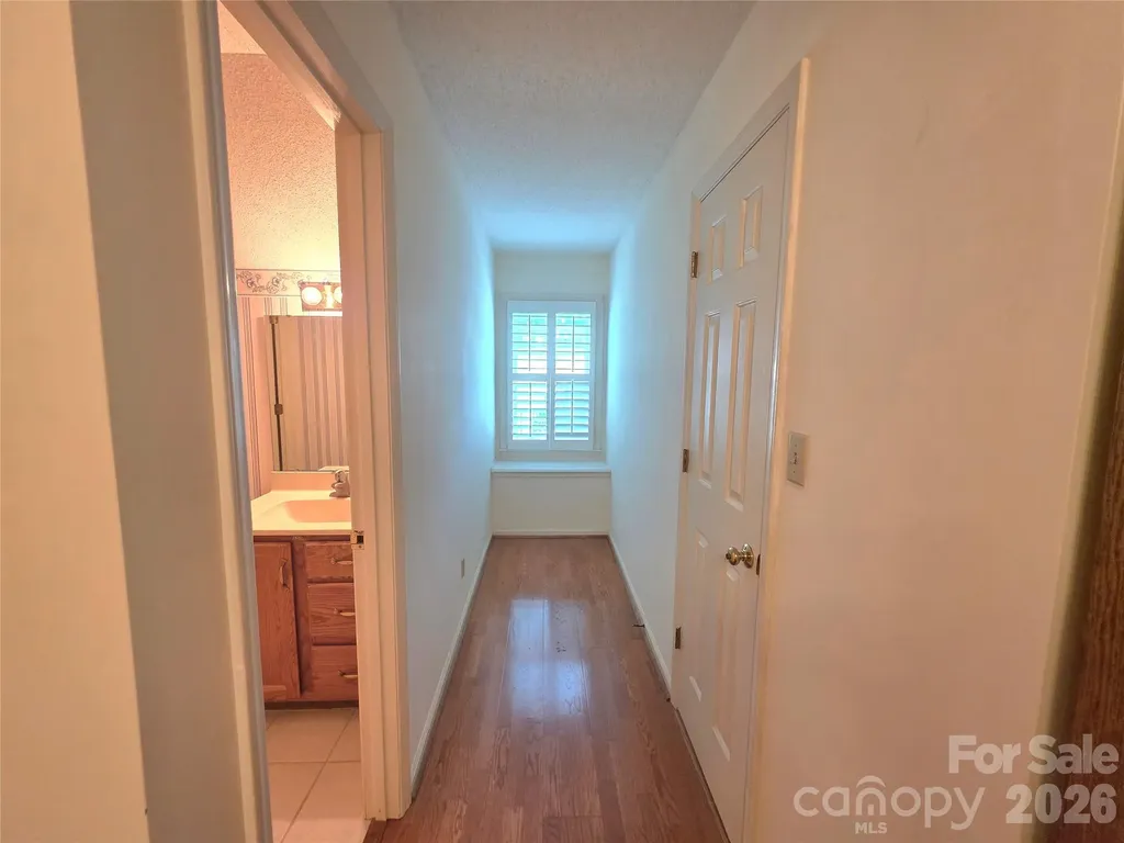 687 Carlton Drive Gastonia NC 28054