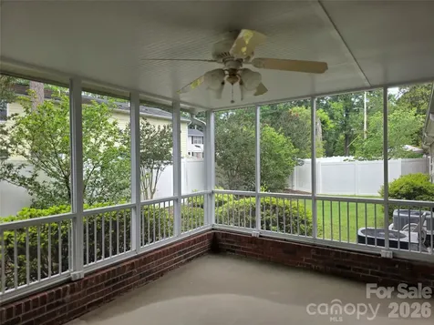 687 A Carlton Drive Gastonia NC 28054