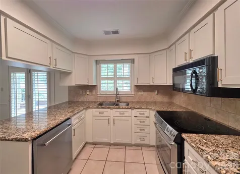 687 A Carlton Drive Gastonia NC 28054