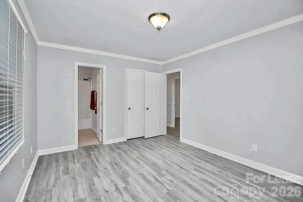 4743 Old Woods Road Charlotte NC 28209