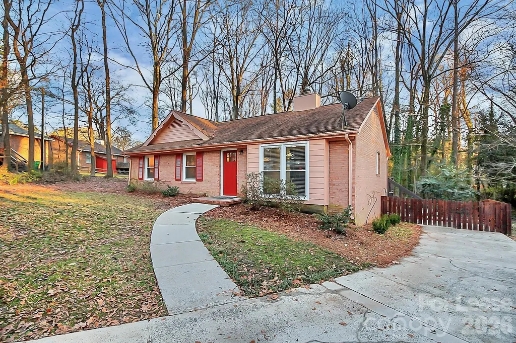4743 Old Woods Road Charlotte NC 28209