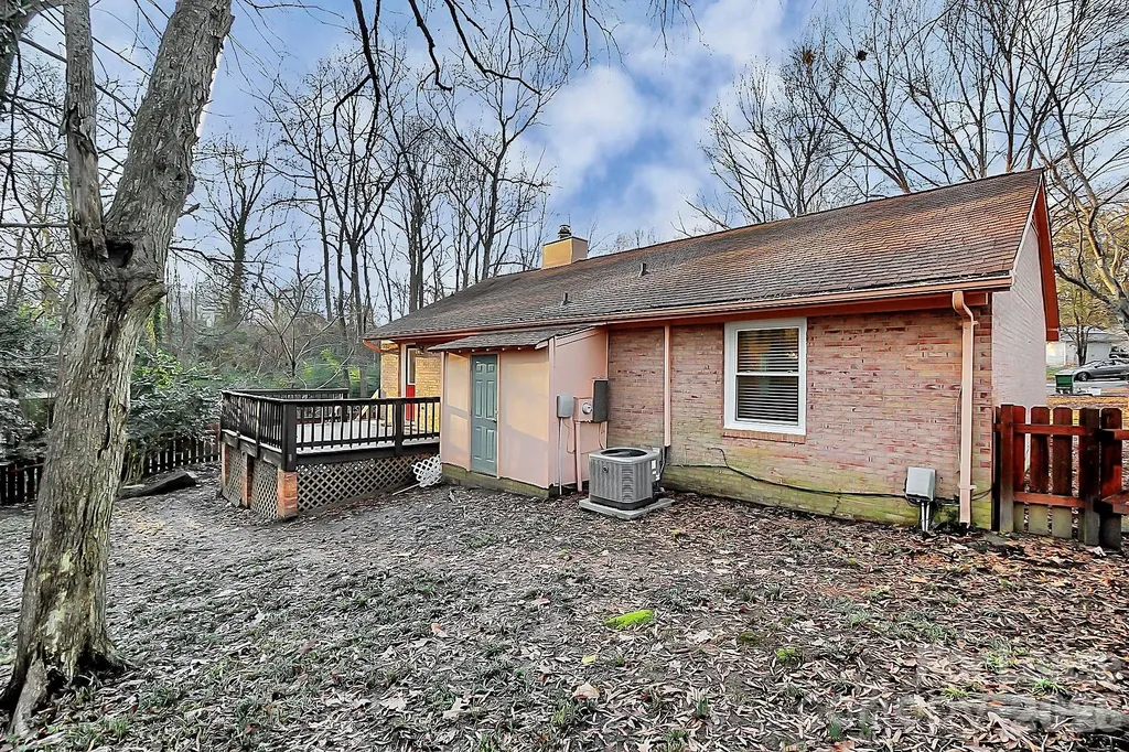 4743 Old Woods Road Charlotte NC 28209