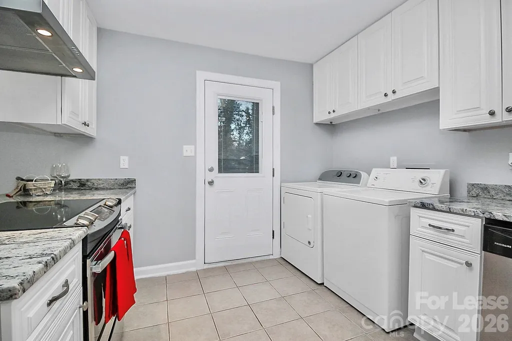 4743 Old Woods Road Charlotte NC 28209