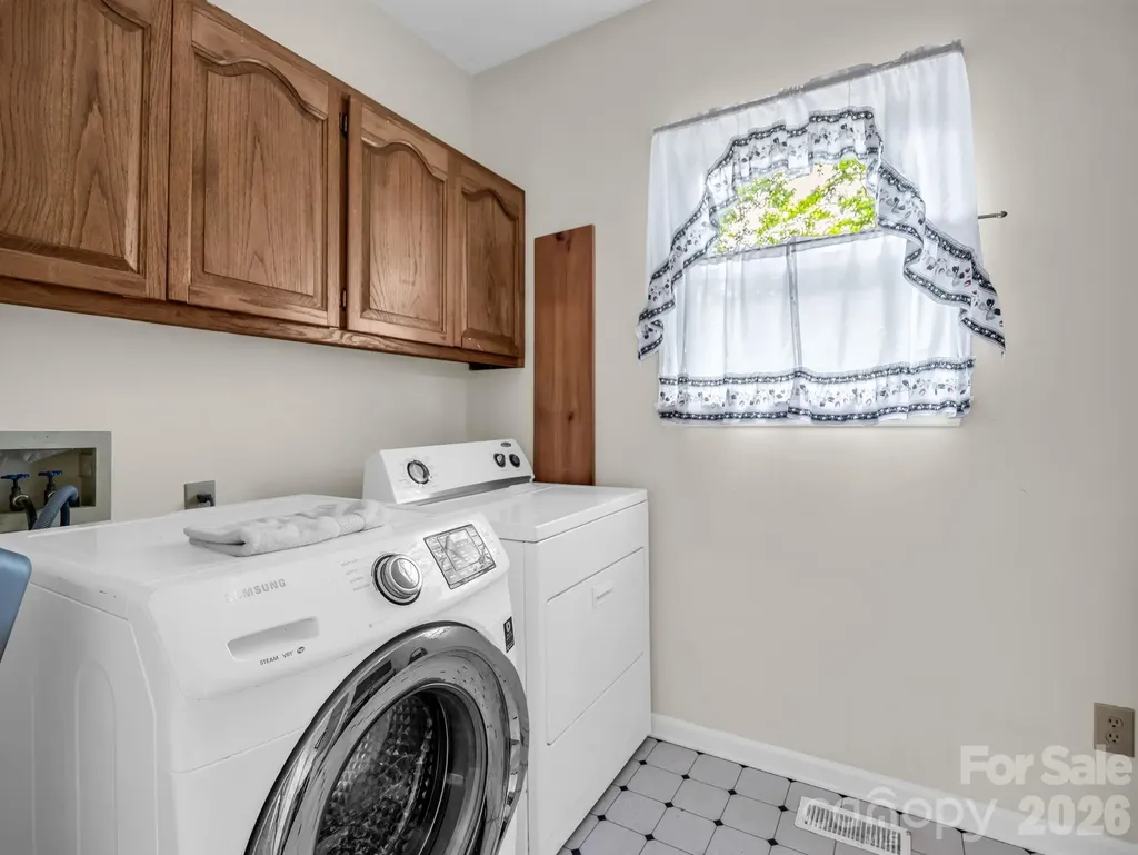 385 Park Street Columbus NC 28722