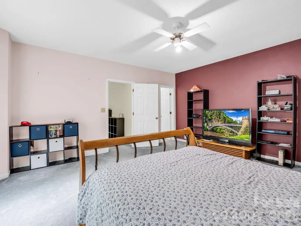 385 Park Street Columbus NC 28722