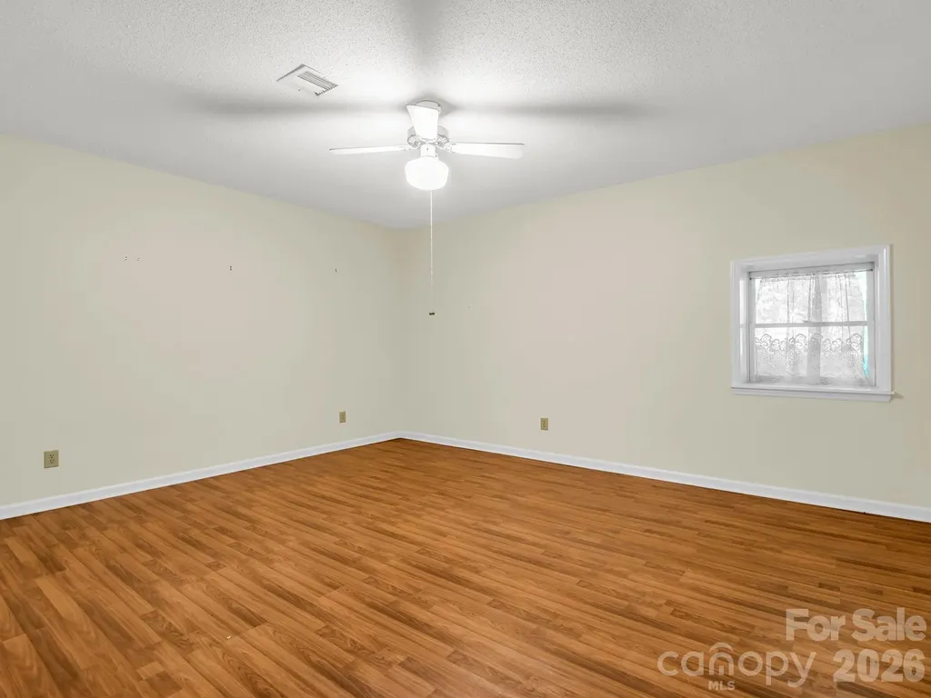 385 Park Street Columbus NC 28722