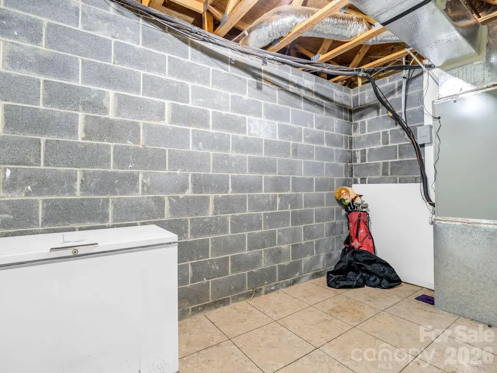 385 Park Street Columbus NC 28722