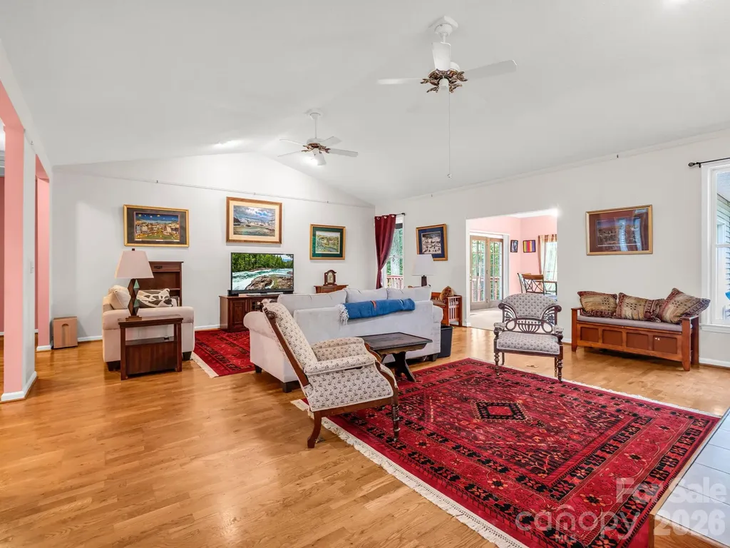 385 Park Street Columbus NC 28722