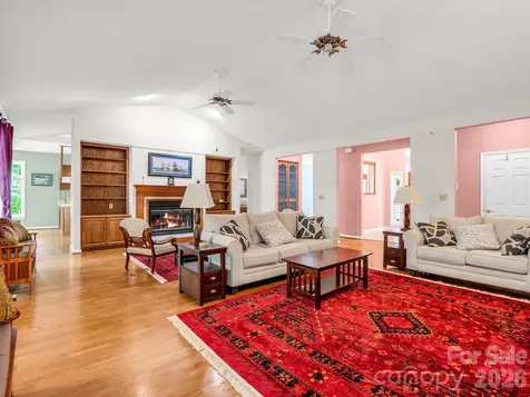 385 Park Street Columbus NC 28722