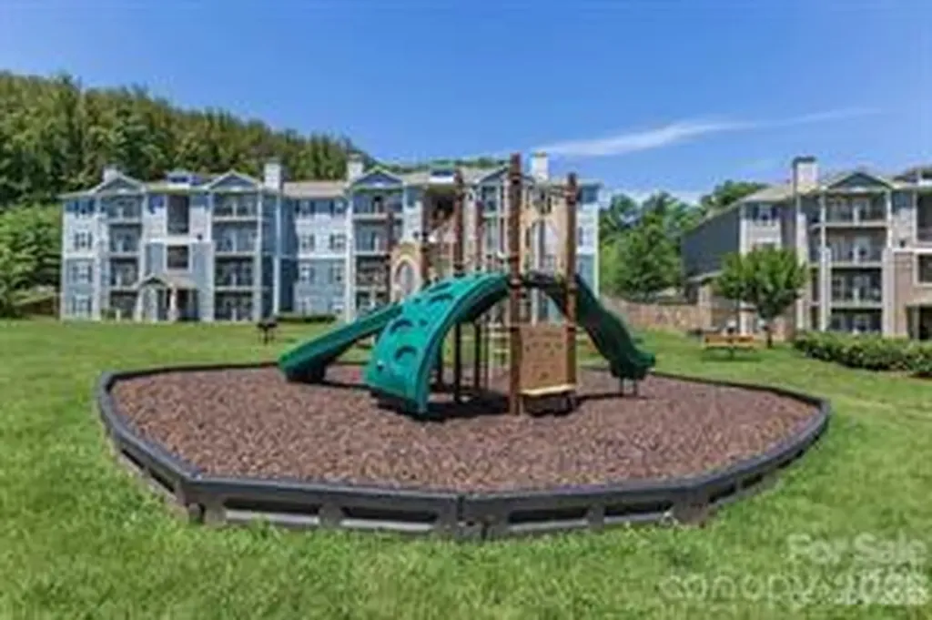 200 Vista Lake Drive Candler NC 28715