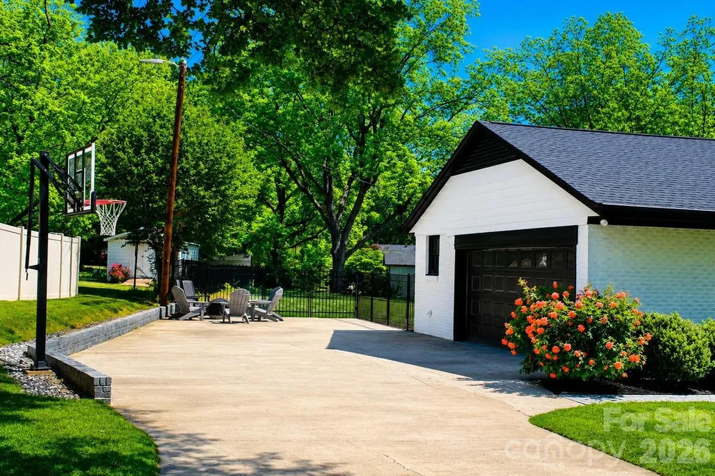101 Amity Circle Belmont NC 28012