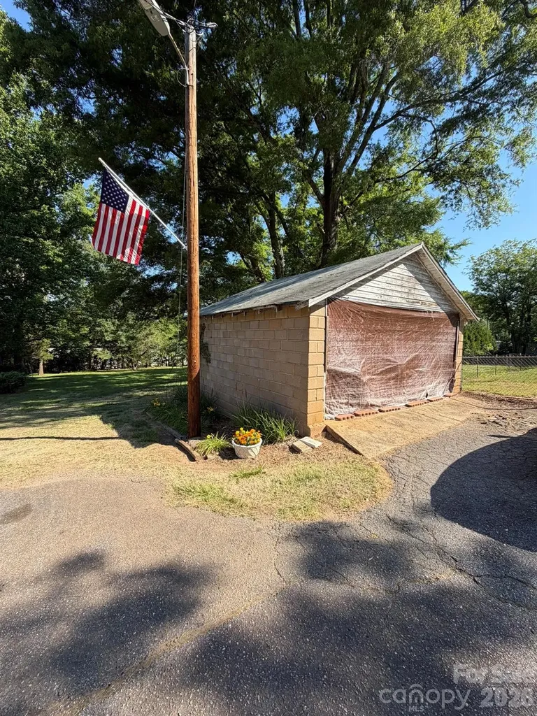 3070 W Main Street Claremont NC 28610