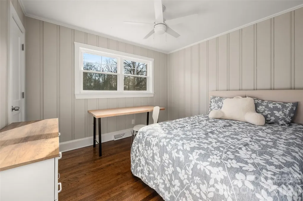 5001 Kistler Avenue Charlotte NC 28205