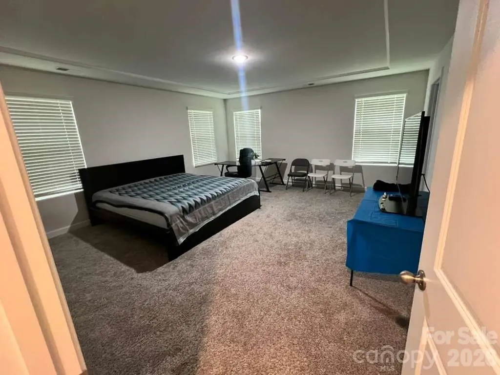 11908 Redleaf Drive Charlotte NC 28215