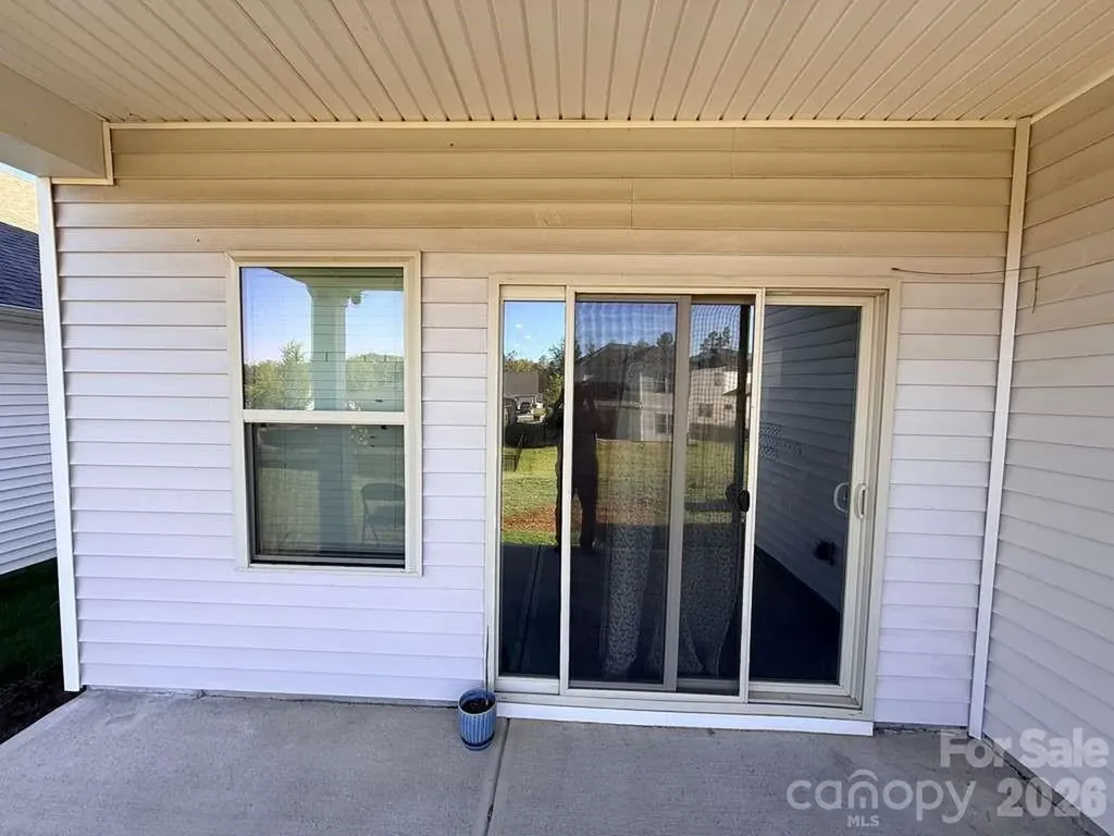11908 Redleaf Drive Charlotte NC 28215