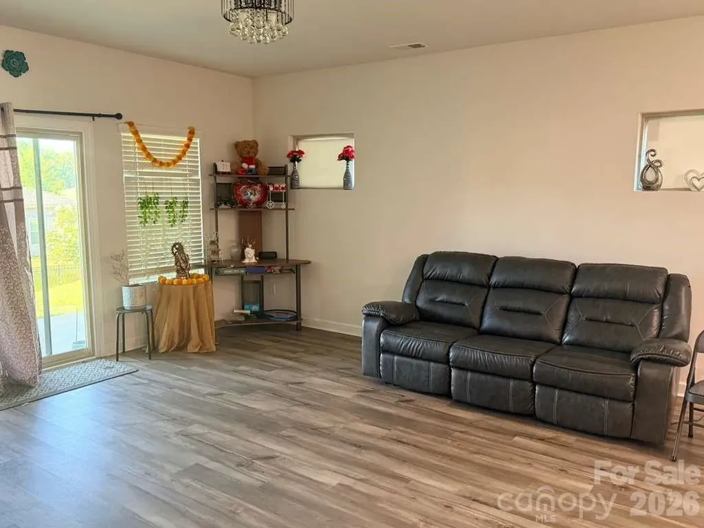 11908 Redleaf Drive Charlotte NC 28215