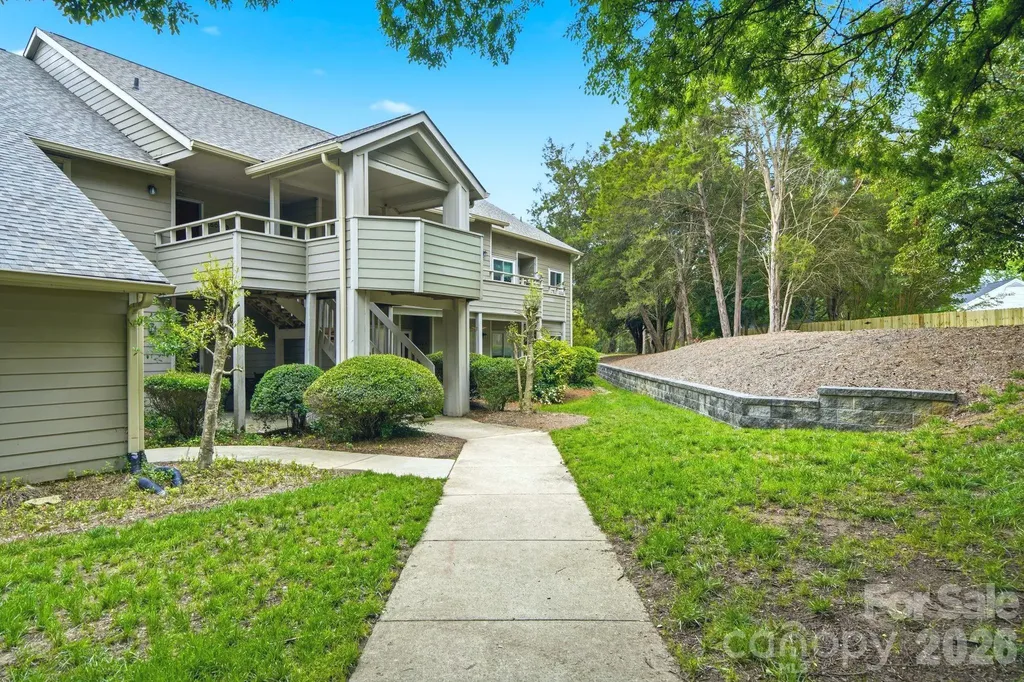 Charlotte NC, 2500 Stradbrook Drive