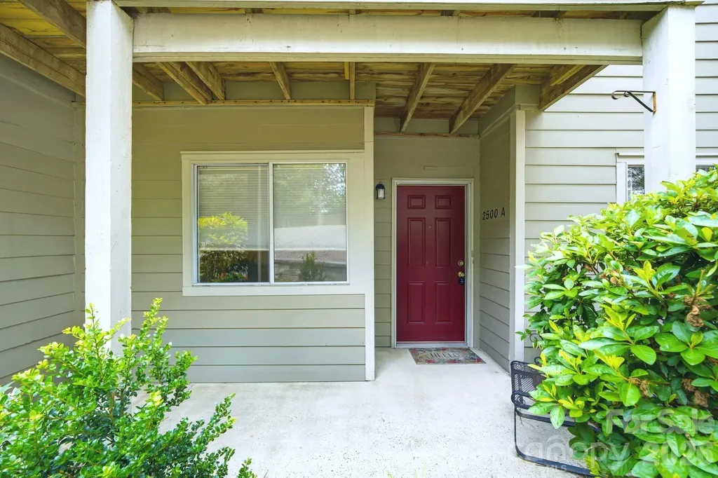 2500 Stradbrook Drive Charlotte NC 28210