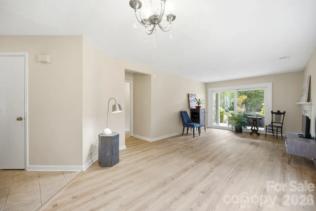 2500 Stradbrook Drive Charlotte NC 28210