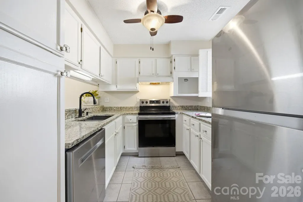 2500 Stradbrook Drive Charlotte NC 28210