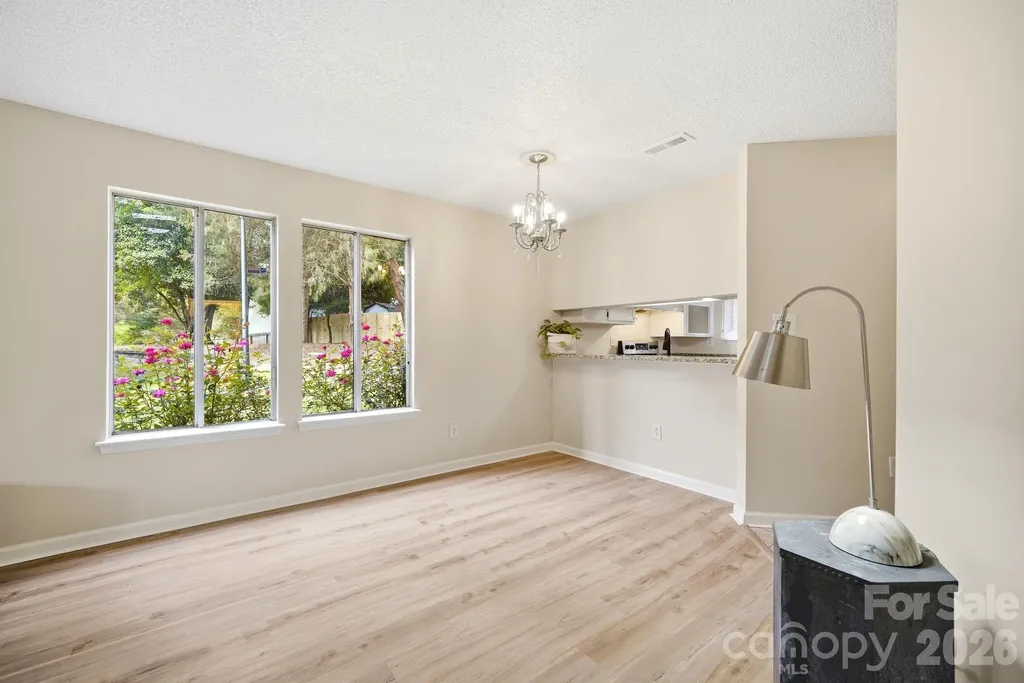 2500 Stradbrook Drive Charlotte NC 28210