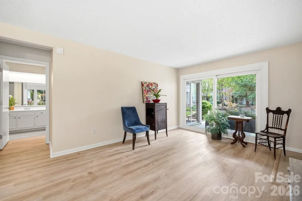 2500 Stradbrook Drive Charlotte NC 28210