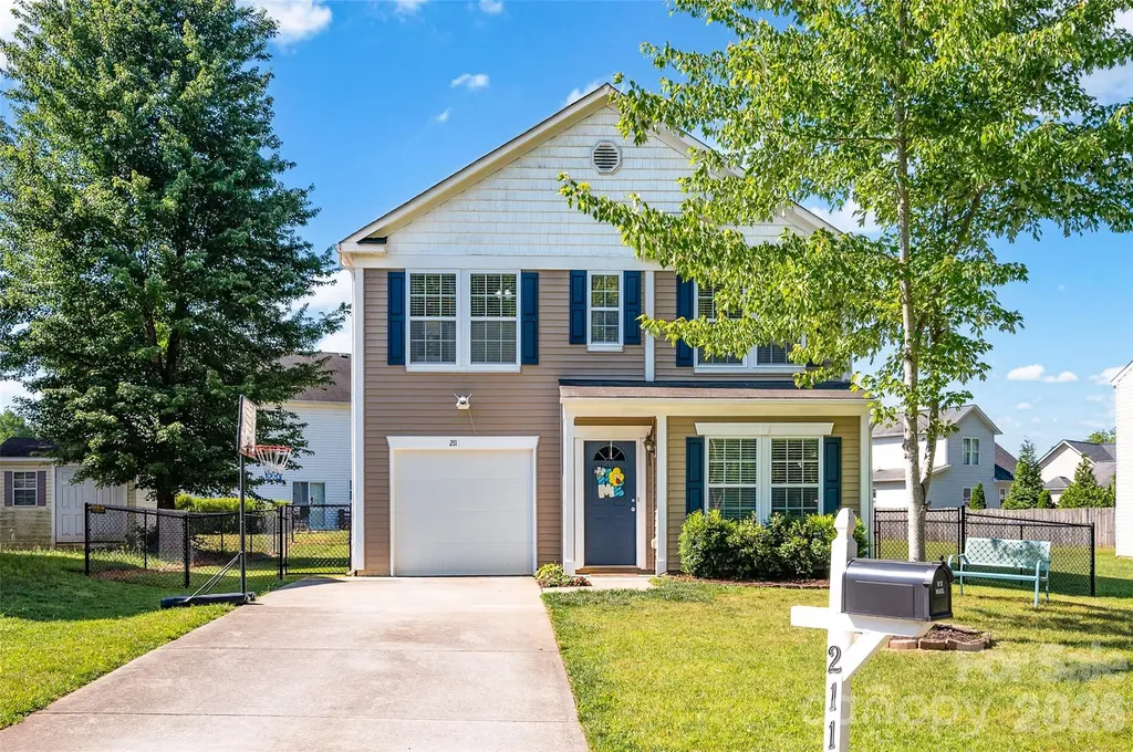 211 Wolf Creek Lane Statesville NC 28625