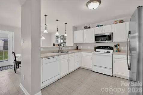 211 Wolf Creek Lane Statesville NC 28625