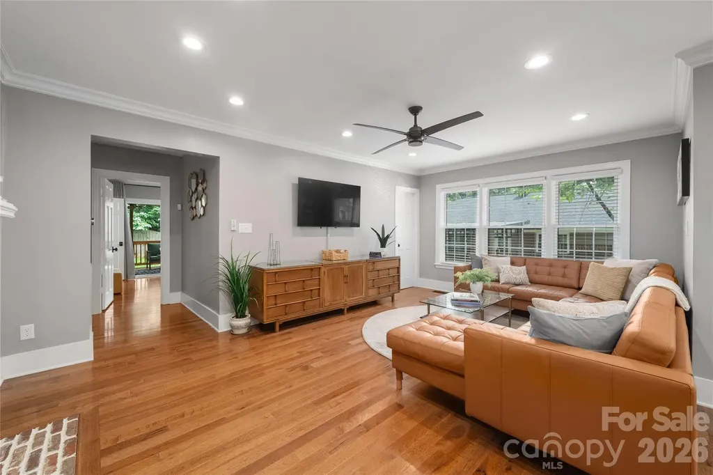 1921 Cumberland Avenue Charlotte NC 28203