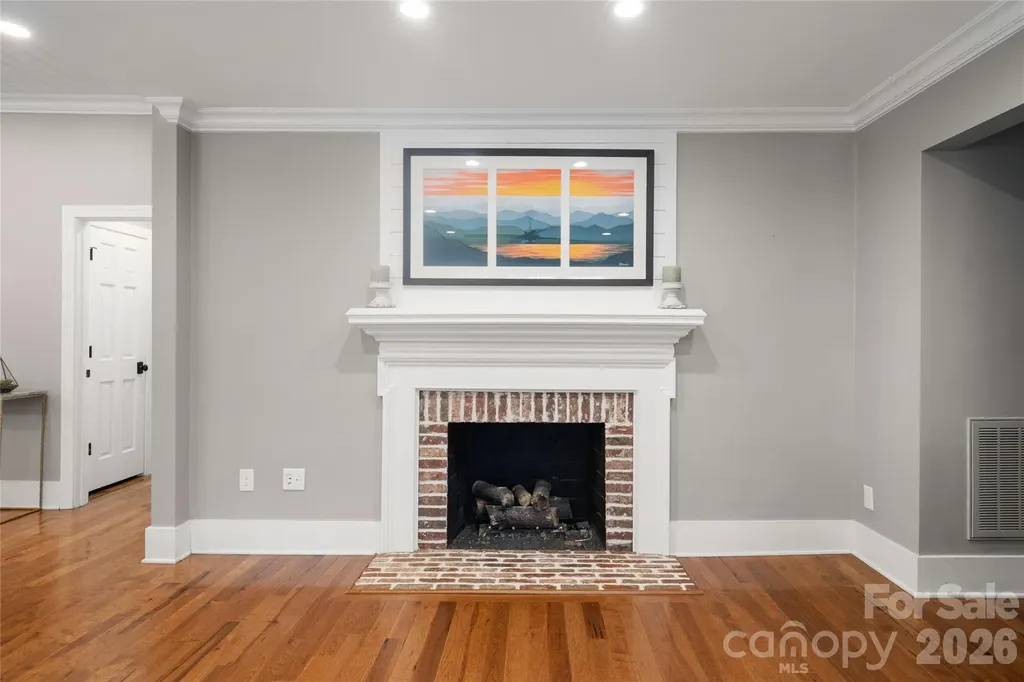 1921 Cumberland Avenue Charlotte NC 28203