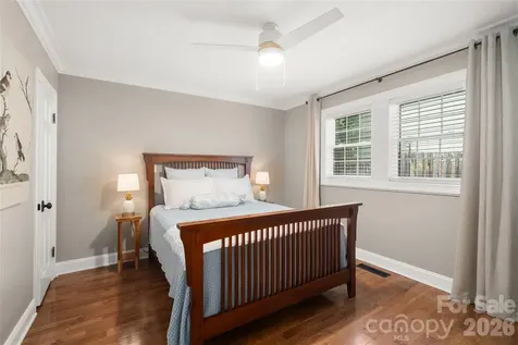 1921 Cumberland Avenue Charlotte NC 28203