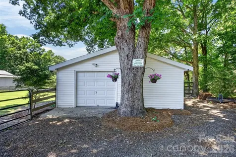 1609 Hall Road Chester SC 29706