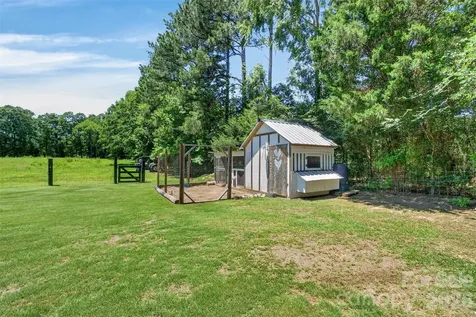 1609 Hall Road Chester SC 29706