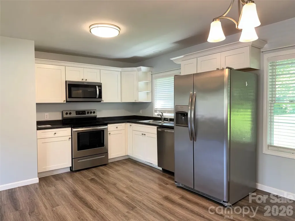 84 E Hunt Drive Nebo NC 28761