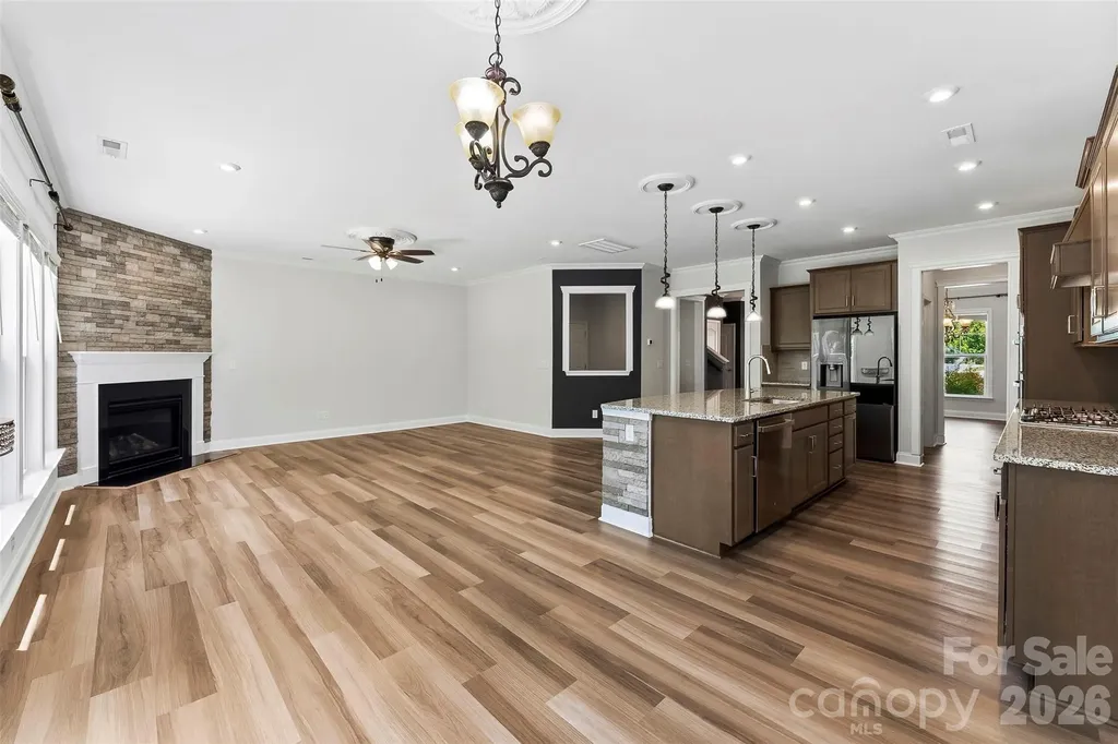 1318 Poppy Way Matthews NC 28104