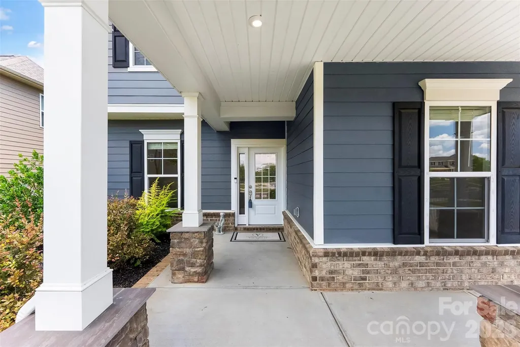 1318 Poppy Way Matthews NC 28104